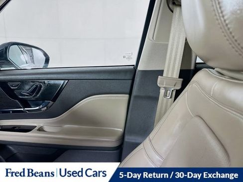 Certified 2022 Lincoln Corsair AWD w/ Premium Package image 26