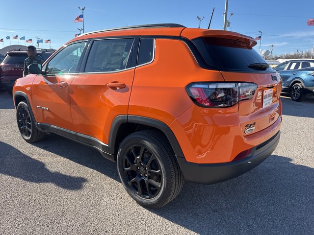New 2026 Jeep Compass Latitude AWD/4WD image 4