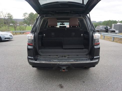 Used 2016 Toyota 4Runner Limited image 15
