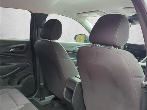 Used 2024 Chevrolet Trax LS image 21