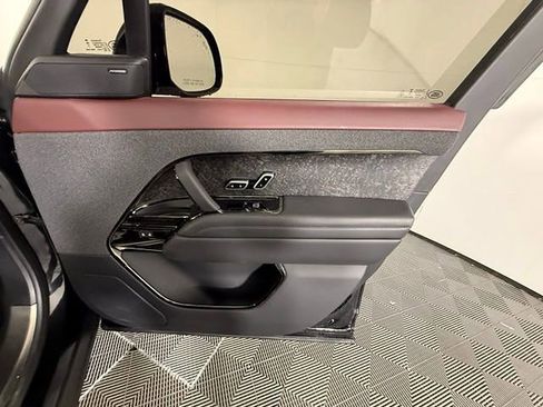 Used 2024 Land Rover Range Rover Sport Dynamic SE image 23