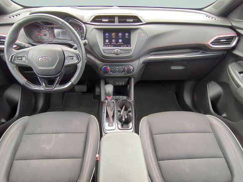 Used 2023 Chevrolet TrailBlazer RS FWD image 12