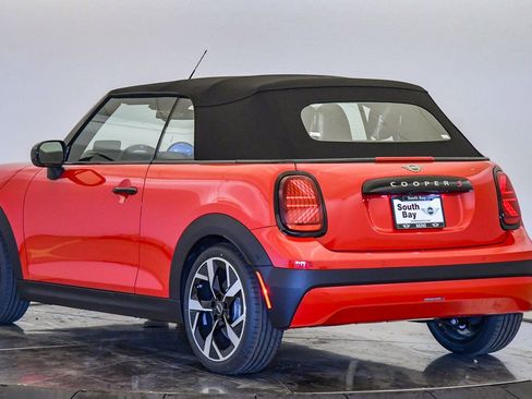 New 2026 MINI Cooper S FWD image 2