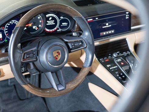 Certified 2023 Porsche Panamera Platinum Edition RWD image 14