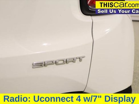 Used 2019 Jeep Renegade Sport w/ UConnect 7.0 Group FWD image 14