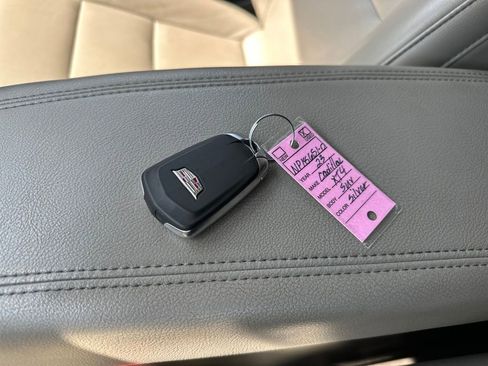 Used 2023 Cadillac XT4 Premium Luxury AWD/4WD image 46