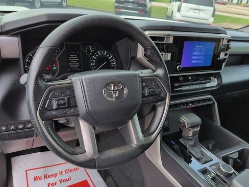 Used 2025 Toyota Tundra SR5 w/ SR5 Convenience Package AWD/4WD image 9