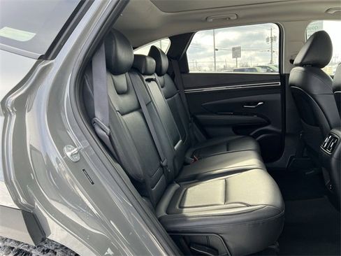 Used 2024 Hyundai Tucson Limited image 18