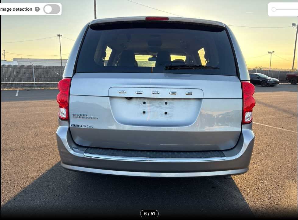 Used 2019 Dodge Grand Caravan SE w/ UConnect Hands-Free Group FWD image 6