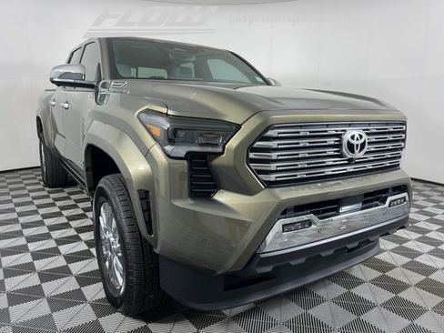 Used 2025 Toyota Tacoma Limited AWD/4WD image 23