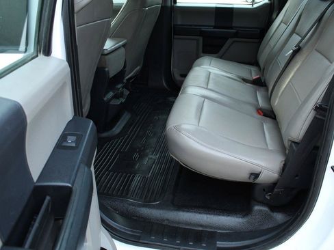 Used 2022 Ford F250 XL w/ Power Equipment Group AWD/4WD image 19