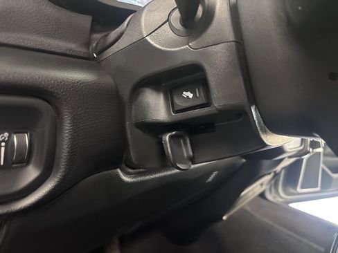 Used 2024 RAM 2500 Laramie image 15