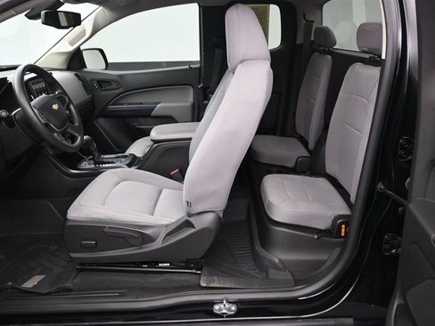 Used 2019 Chevrolet Colorado W/T w/ Custom Special Edition AWD/4WD image 11