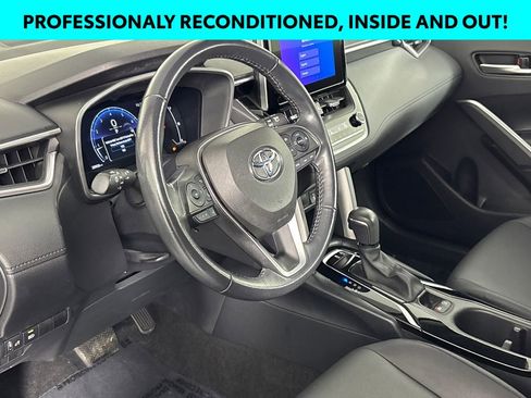 Certified 2023 Toyota Corolla Cross XLE w/ Convenience Package image 7