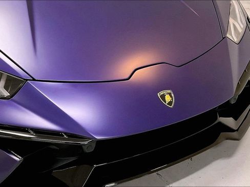 Used 2024 Lamborghini Huracan Tecnica image 31