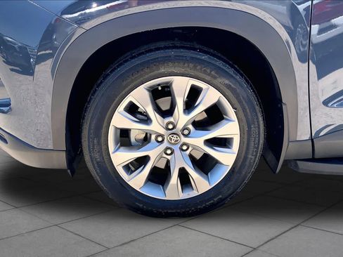 Used 2025 Toyota Grand Highlander AWD Hybrid image 11