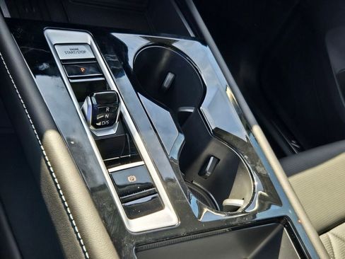 New 2026 Volkswagen Atlas SEL Premium R-Line AWD/4WD image 11