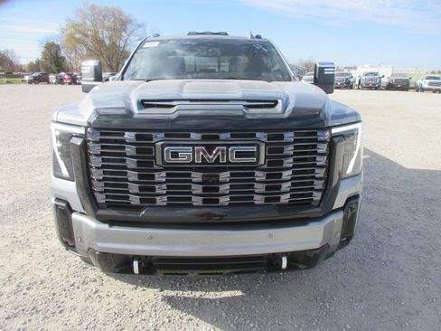 New 2026 GMC Sierra 2500 Denali Ultimate image 12