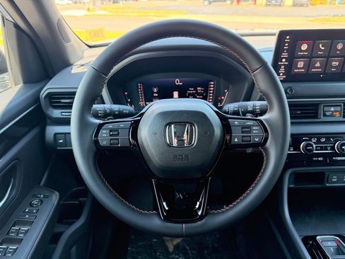 New 2026 Honda Pilot Sport image 6