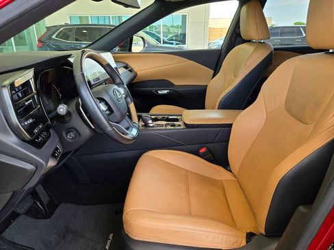 Used 2023 Lexus RX 350 Premium Plus w/ Accessory Package (Z1) FWD image 9