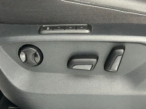 Used 2022 Volkswagen Tiguan SEL R-Line image 32