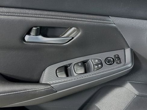 Used 2024 Nissan Sentra SV w/ Lighting Package FWD image 12