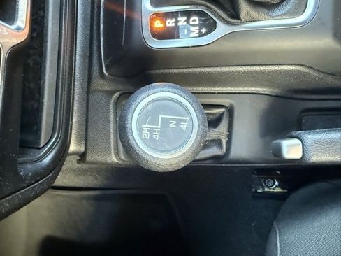 Used 2019 Jeep Wrangler Unlimited Sport S image 12