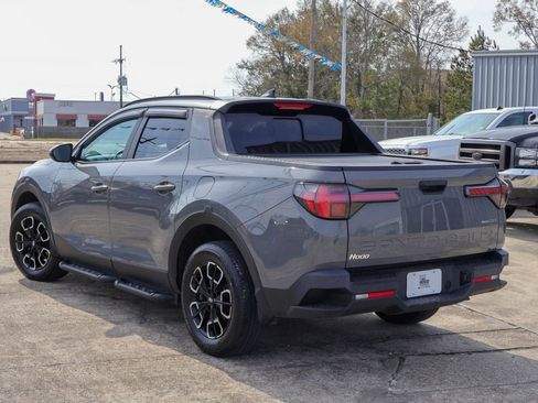 Used 2023 Hyundai Santa Cruz SEL Premium image 2