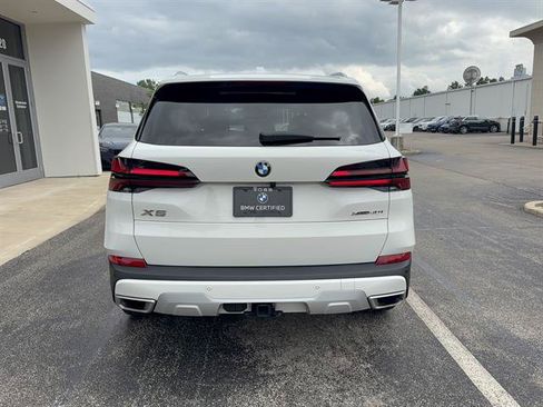 Certified 2024 BMW X5 xDrive40i w/ Premium Package AWD/4WD image 4