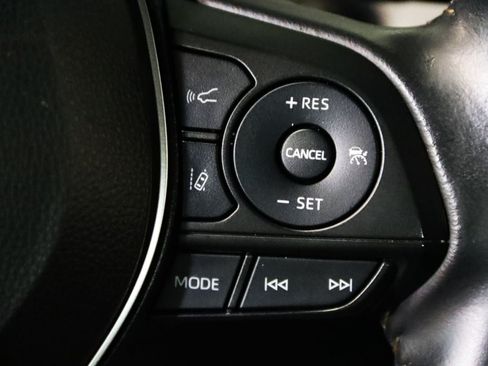 Used 2022 Toyota Corolla SE w/ Carpet Mat Package (TMS) FWD image 17