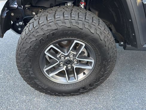 Used 2024 Jeep Gladiator Mojave w/ Technology Group image 31