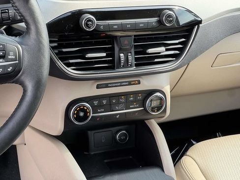 Used 2020 Ford Escape SEL AWD/4WD image 21
