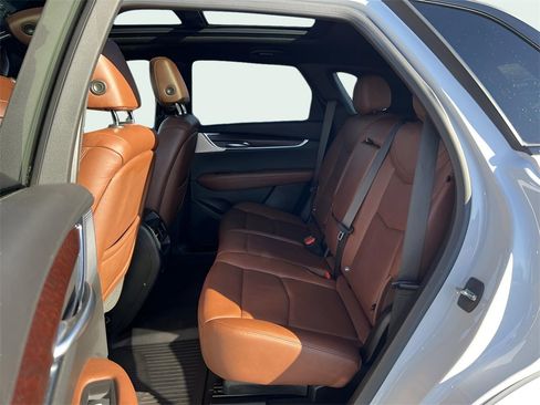 Used 2023 Cadillac XT5 Sportv image 9