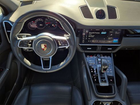 Used 2019 Porsche Cayenne image 14