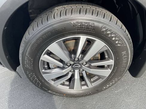 Certified 2023 Nissan Pathfinder SL AWD/4WD image 10