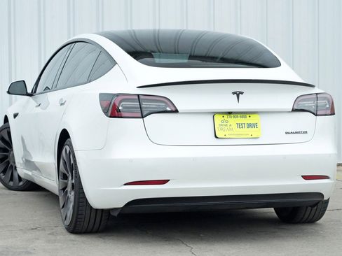 Used 2021 Tesla Model 3 Performance image 6