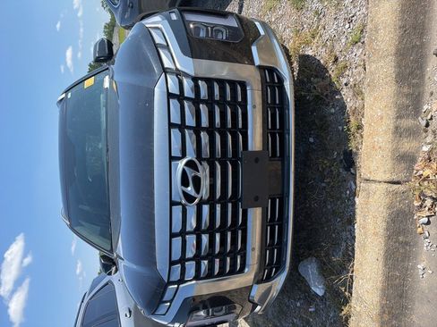 Used 2023 Hyundai Palisade Calligraphy w/ Cargo Package AWD/4WD image 12
