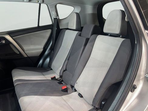 Used 2014 Toyota RAV4 XLE image 32