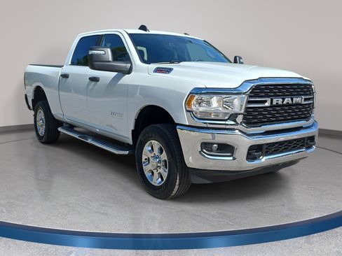 Used 2024 RAM 2500 Big Horn w/ Bed Utility Group AWD/4WD image 4