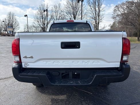 Used 2022 Toyota Tacoma 4x4 Access Cab image 4