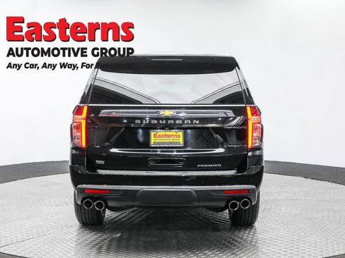 Used 2024 Chevrolet Suburban Premier RWD image 6