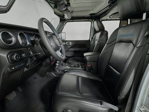 Used 2023 Jeep Wrangler Unlimited Rubicon 4xe AWD/4WD image 11