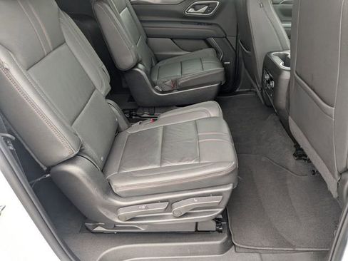 Used 2022 Chevrolet Suburban RST w/ Luxury Package AWD/4WD image 19