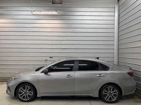 Used 2024 Kia Forte GT-Line w/ GT-Line Premium Package FWD image 6