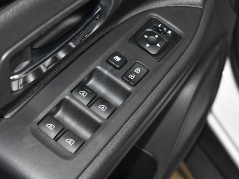 Used 2020 Mitsubishi Outlander SE FWD image 5