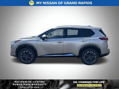 New 2026 Nissan Rogue Platinum AWD/4WD image 2