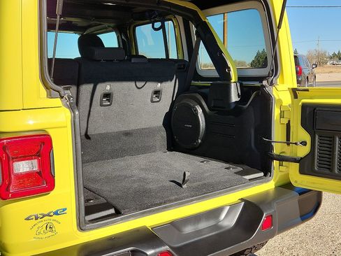 Used 2023 Jeep Wrangler Unlimited Rubicon 4xe image 8