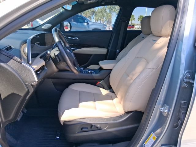 Certified 2024 Cadillac XT4 Luxury w/ LPO, Floor Liner Package FWD image 19