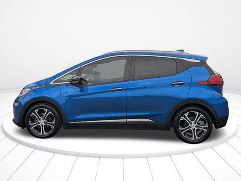 Used 2021 Chevrolet Bolt Premier w/ Infotainment Package image 12