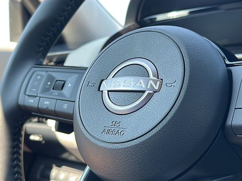 New 2025 Nissan Pathfinder SL w/ Cargo Package image 21